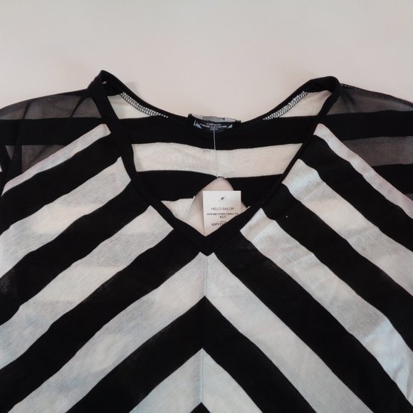 Bebe Size Small HELLO SAILOR Black White New Top - Picture 6 of 16
